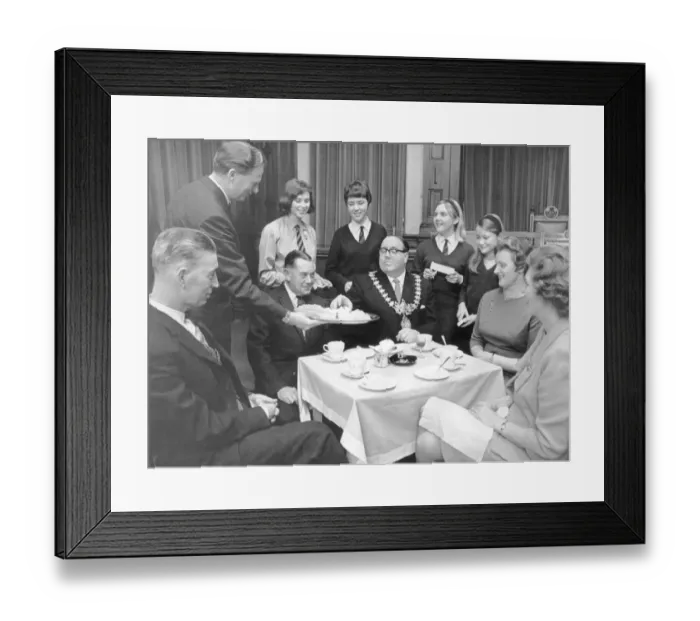 Framed Print : Leamington paid tribute to the four schoolgirls who brought the town new fame through
