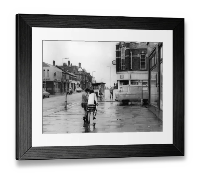 Framed Print : Foleshill Road shops, Coventry. 25th August 1977 Framed Print : Foleshill Road shops, Coventry. 25th August 1977