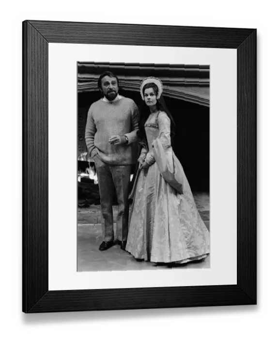 Framed Print : Film Anne of a Thousand Days 1969 Actors Richard Burton and Genevieve Bujold
