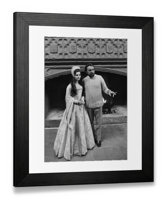 Framed Print : Film Anne of a Thousand Days 1969 Actors Richard Burton and Genevieve Bujold
