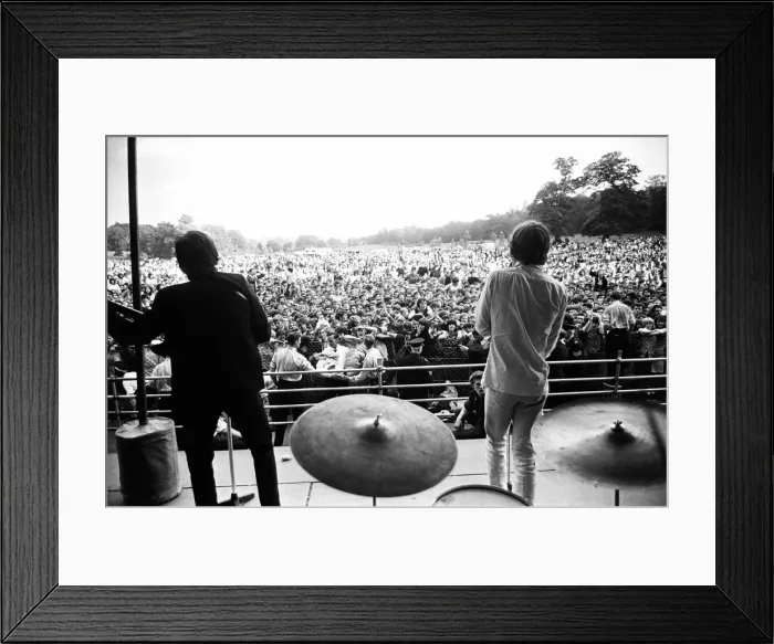 Framed Print : The Rolling Stones at Longleat, home of Lord Bath. Keith Richards Framed Print : The Rolling Stones at Longleat, home of Lord Bath. Keith Richards