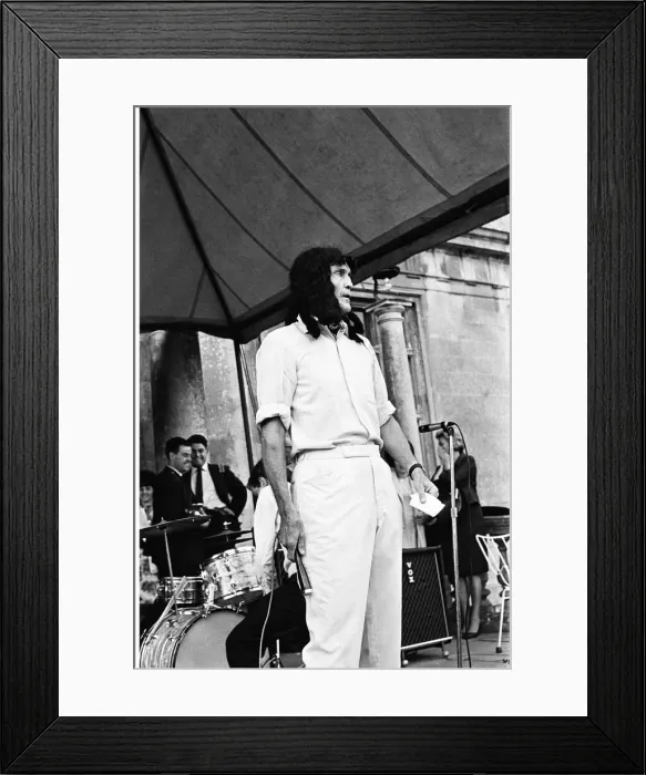 Framed Print : The Rolling Stones at Longleat, home of Lord Bath. The Marquess of Bath wearing a Framed Print : The Rolling Stones at Longleat, home of Lord Bath. The Marquess of Bath wearing a