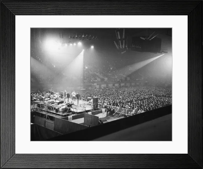 Framed Print : Sounds Incorporated on stage at the Ready Steady Go Mod Ball at the Empire Pool, Wembley