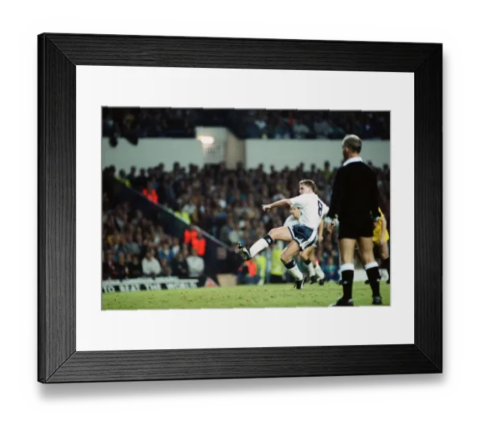 Framed Print : Rumbelows Cup Second Round First Leg match at White Hart Lane Framed Print : Rumbelows Cup Second Round First Leg match at White Hart Lane