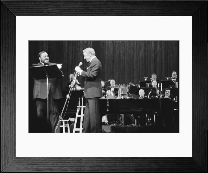 Framed Print : Frank Sinatra and tenor Luciano Pavarotti seen here performing on stage at Radio City in