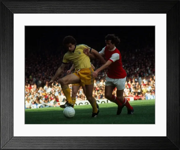 Framed Print : Martin O Neill & Liam Brady in action September 1977