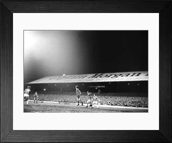 Framed Print : Cardiff City 1-0 Real Madrid 1971 Cup Winners Cup Quarter-final 1st leg Framed Print : Cardiff City 1-0 Real Madrid 1971 Cup Winners Cup Quarter-final 1st leg