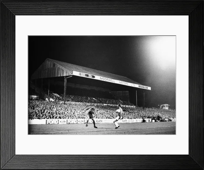 Framed Print : Cardiff City 1-0 Real Madrid 1971 Cup Winners Cup Quarter-final 1st leg