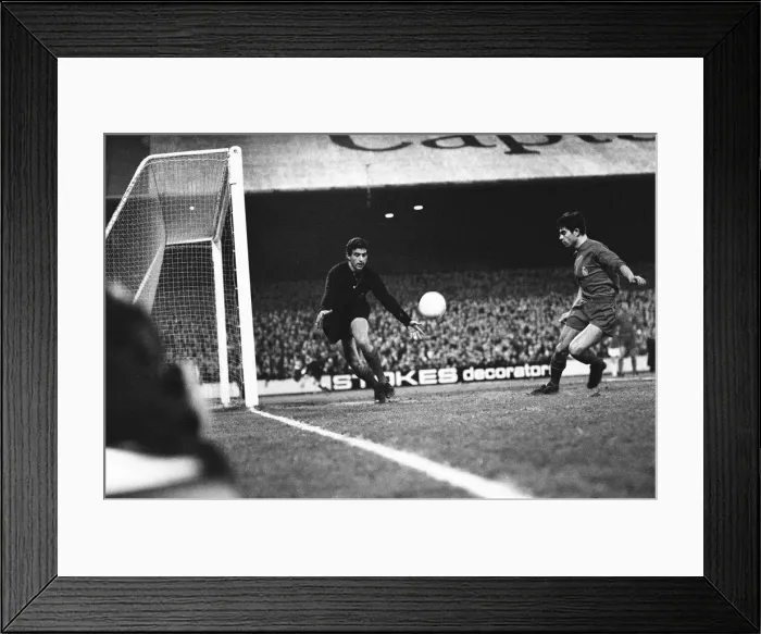 Framed Print : Cardiff City 1-0 Real Madrid 1971 Cup Winners Cup Quarter-final 1st leg Framed Print : Cardiff City 1-0 Real Madrid 1971 Cup Winners Cup Quarter-final 1st leg