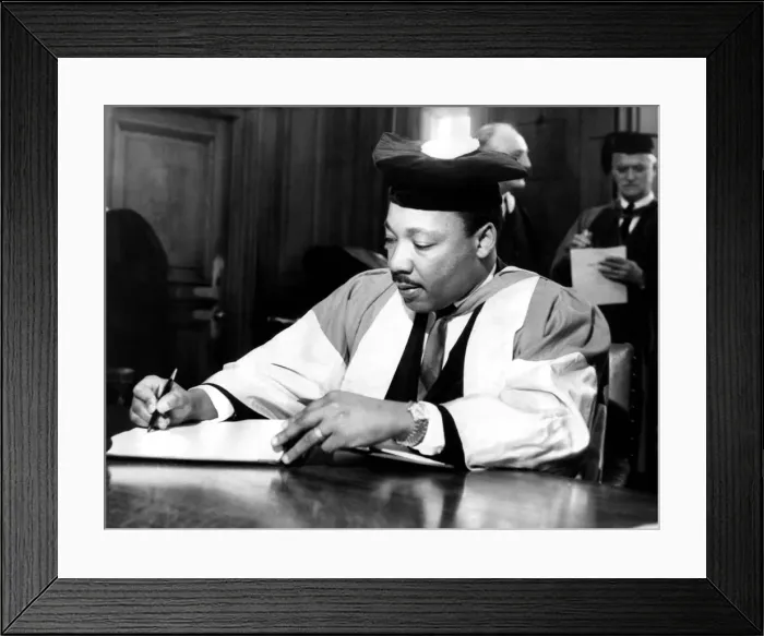 Framed Print : Dr Martin Luther King, the American civil rights leader Framed Print : Dr Martin Luther King, the American civil rights leader