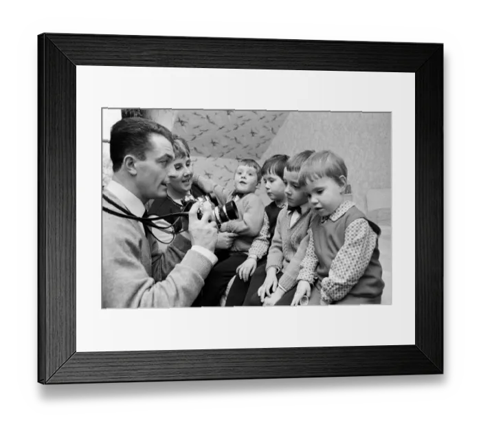 Framed Print : Steve Chalmers, Celtic centre forward 31, pictured at home with his family, wife Sadie Framed Print : Steve Chalmers, Celtic centre forward 31, pictured at home with his family, wife Sadie