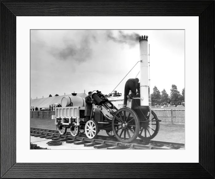 Framed Print : A replica of George Stephensons Rocket returns to the North East for the Whitley Bay