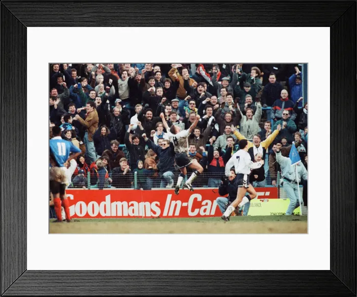 Framed Print : FA Cup Fifth Round match at Fratton Park. Portsmouth 1 v Tottenham Hostpur 2 Framed Print : FA Cup Fifth Round match at Fratton Park. Portsmouth 1 v Tottenham Hostpur 2