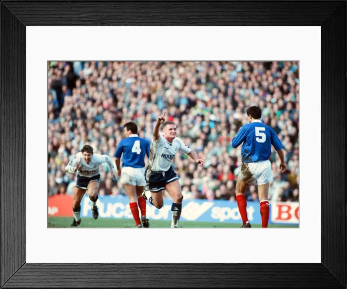 Framed Print : FA Cup Fifth Round match at Fratton Park. Portsmouth 1 v Tottenham Hostpur 2 Framed Print : FA Cup Fifth Round match at Fratton Park. Portsmouth 1 v Tottenham Hostpur 2