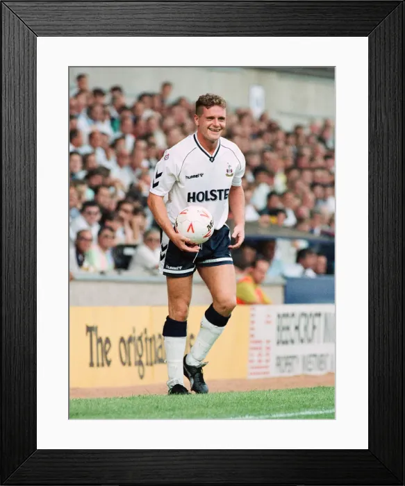 Framed Print : English League Division One match at White Hart Lane Tottenham Hostpur 3 v Framed Print : English League Division One match at White Hart Lane Tottenham Hostpur 3 v