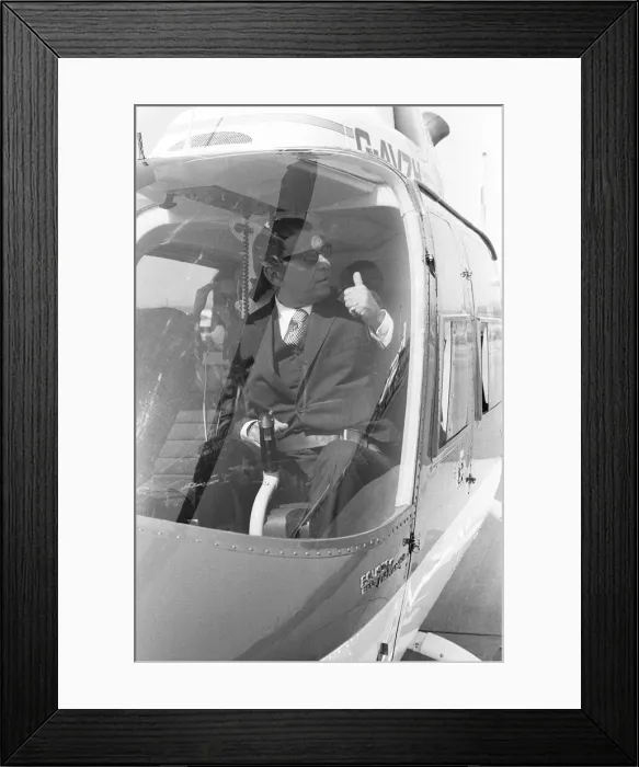 Framed Print : Singer Frank Sinatra who is in the United Kingdom to perform two charity concerts in aid Framed Print : Singer Frank Sinatra who is in the United Kingdom to perform two charity concerts in aid