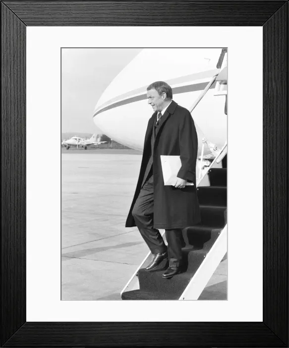 Framed Print : Frank Sinatra seen here arriving at Gatwick Airport in his Gulfstream private jet
