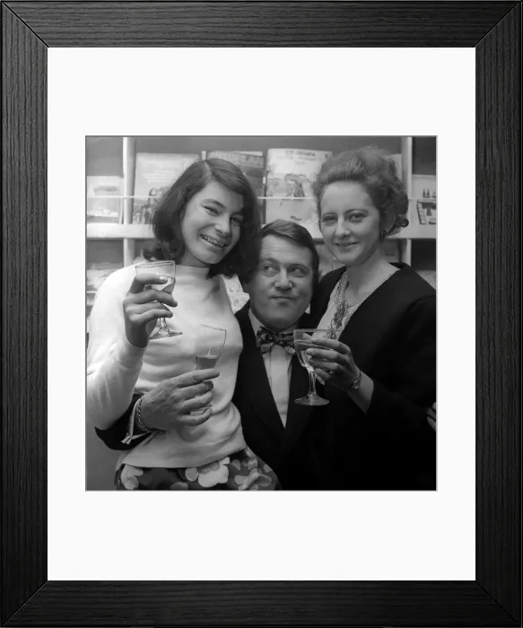 Framed Print : Comedian Terry Scott who was about to star in Cinderella at the theatre Royal in Framed Print : Comedian Terry Scott who was about to star in Cinderella at the theatre Royal in