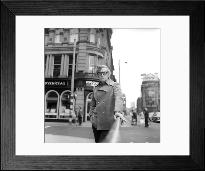 Framed Print : Actor Michael Caine on Westgate Road, Newcastle on 27th July 1970 Framed Print : Actor Michael Caine on Westgate Road, Newcastle on 27th July 1970
