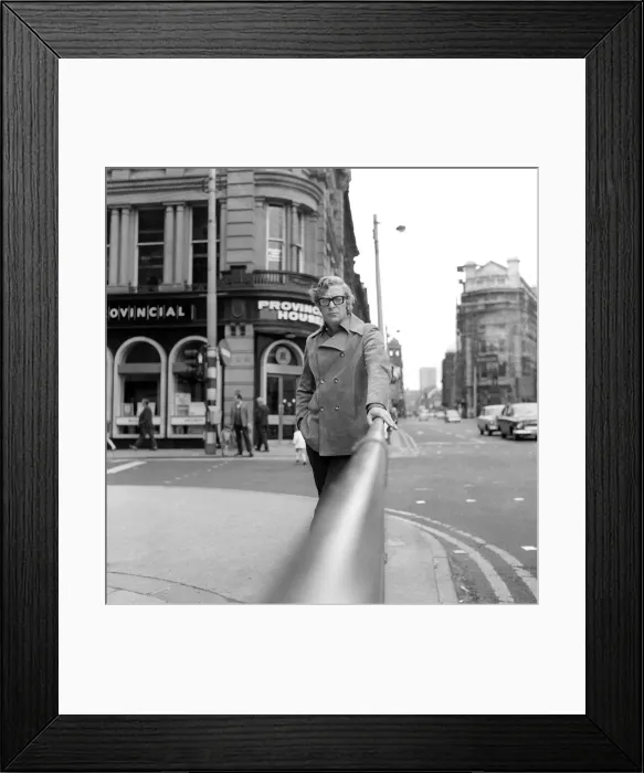 Framed Print : Actor Michael Caine on Westgate Road, Newcastle on 27th July 1970 Framed Print : Actor Michael Caine on Westgate Road, Newcastle on 27th July 1970