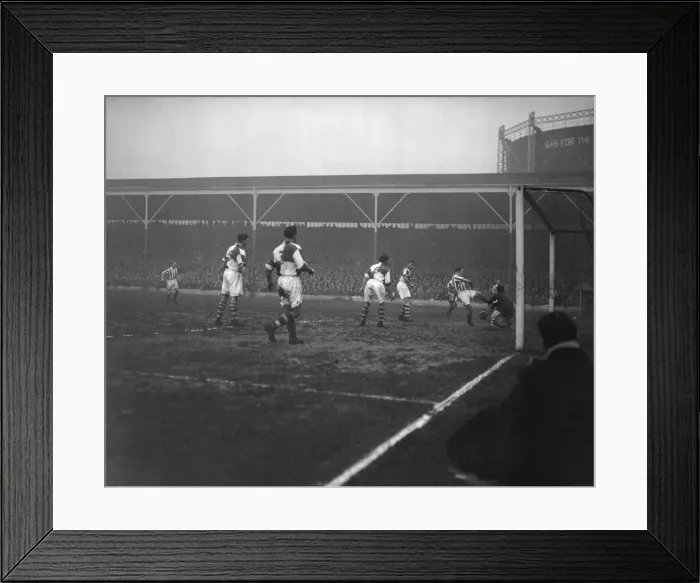Framed Print : Stoke v Bristol Rovers, league match, Saturday 29th December 1956 Framed Print : Stoke v Bristol Rovers, league match, Saturday 29th December 1956