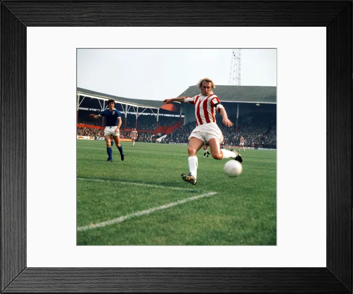 Framed Print : Stoke City v. Ipswich. Jimmy Greenhoff about to shoot. 15th September 1970 Framed Print : Stoke City v. Ipswich. Jimmy Greenhoff about to shoot. 15th September 1970