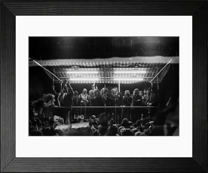 Framed Print : Stoke City return home with the League Cup, Sunday 5th March 1972 Framed Print : Stoke City return home with the League Cup, Sunday 5th March 1972