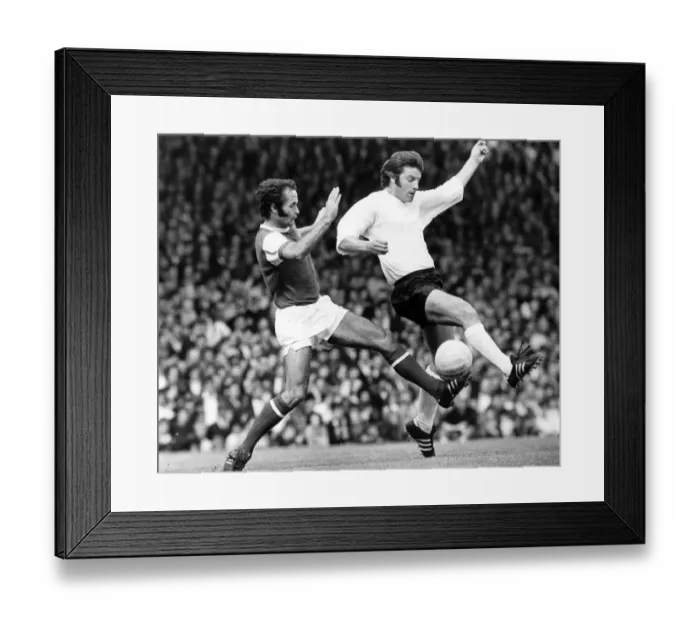 Framed Print : Bloor (Stoke) Challenges Graham (Arsenal). August 1971 P034523