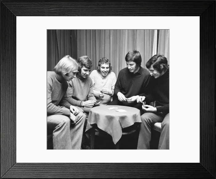 Framed Print : Stoke City team mates relax at the Lyam Hotel in Cheshire, enjoying a quiet game of cards Framed Print : Stoke City team mates relax at the Lyam Hotel in Cheshire, enjoying a quiet game of cards