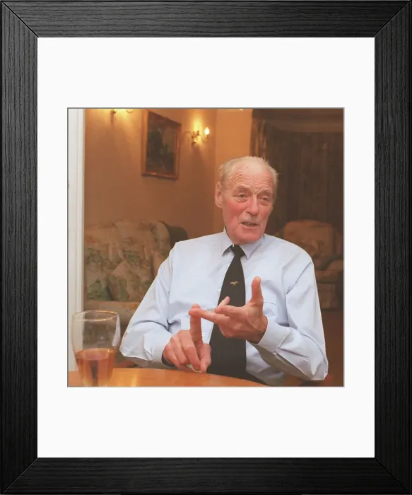 Framed Print : JACK SLIPPER OF SCOTLAND YARD DEC 1999 PICTURED IN HIS HOME IN HARROW