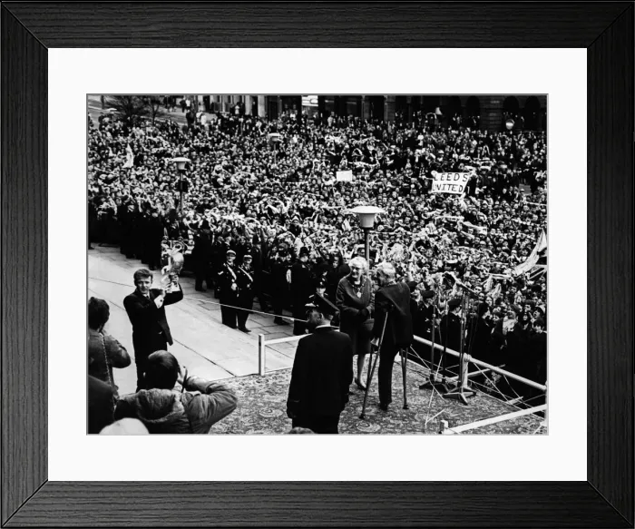 Framed Print : Leeds United Civic Reception. Captain Billy Bremner holds the Championship Trophy Framed Print : Leeds United Civic Reception. Captain Billy Bremner holds the Championship Trophy