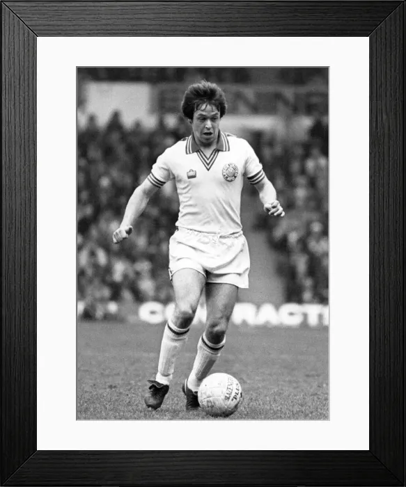 Framed Print : Brian Flynn in action for Leeds Leeds v Arsenal 22nd April 1978