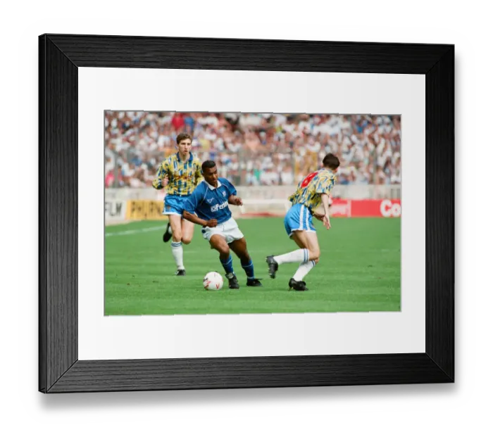 Framed Print : Peterborough v Stockport County Division 3 Play-off final at Wembley Stadium Framed Print : Peterborough v Stockport County Division 3 Play-off final at Wembley Stadium