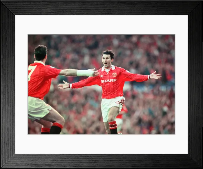 Framed Print : English Premier League match at Old Trafford. Manchester United 3 v Blackburn Framed Print : English Premier League match at Old Trafford. Manchester United 3 v Blackburn