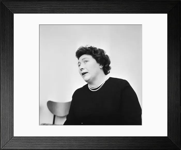 Framed Print : Elsie Revie, wife of Leeds United manger Don, at home with lucky charms before the FA Cup