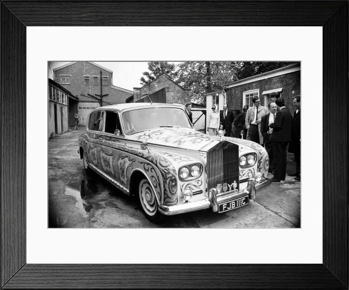 Framed Print : John Lennons refurbished Rolls, a £6, 000 1965 Phantom V