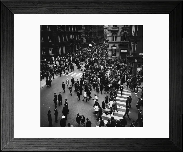 Framed Print : Four days after the world premiere of A Hard Days Night in London Framed Print : Four days after the world premiere of A Hard Days Night in London