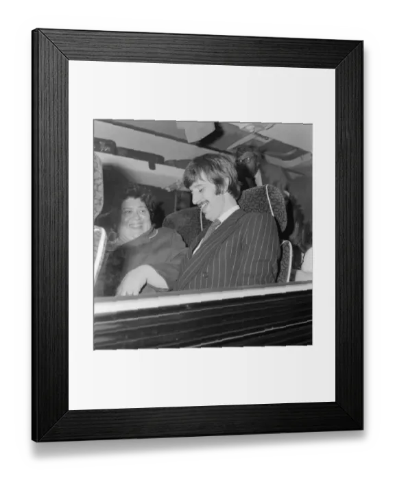Framed Print : Picture shows Ringo Starr sitting with Jessie Robins, who plays his Auntie Jessie in