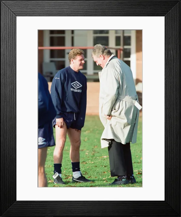 Framed Print : England footballer Paul Gascoigne joking around with coach Lawrie McMenemy at their Framed Print : England footballer Paul Gascoigne joking around with coach Lawrie McMenemy at their