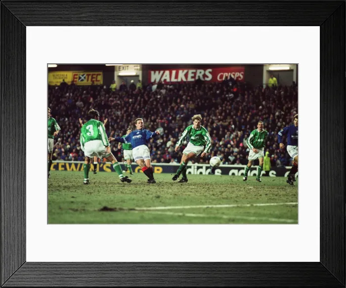 Framed Print : Paul Gascoigne scoring Rangers fourth goal against Hibernian as they go on to win