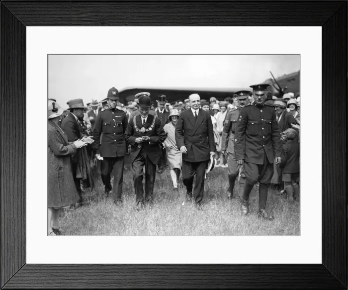 Framed Print : Scene at Croydon as French aviator Louis Bleriot arrives for twenty year commemmoration