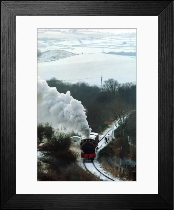 Framed Print : The Mince Pie Special steams along at the Tanfield Railway on 23rd December 1993 Framed Print : The Mince Pie Special steams along at the Tanfield Railway on 23rd December 1993