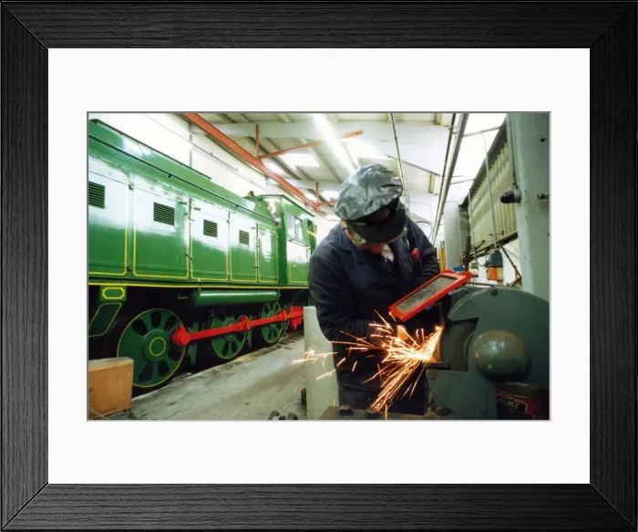 Framed Print : The make and mend workshop at the Stephenson Railway Museum, Silverlink