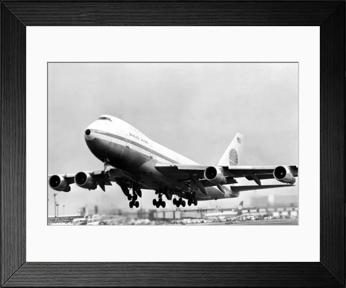 Framed Print : A Pan Am Boeing 747 Jumbo Jet aircraft / airliner. (Circa 1976) Framed Print : A Pan Am Boeing 747 Jumbo Jet aircraft / airliner. (Circa 1976)