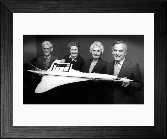 Framed Print : Winners of the Evening Chronicle competition to win a flight on Concorde in August 1984 Framed Print : Winners of the Evening Chronicle competition to win a flight on Concorde in August 1984