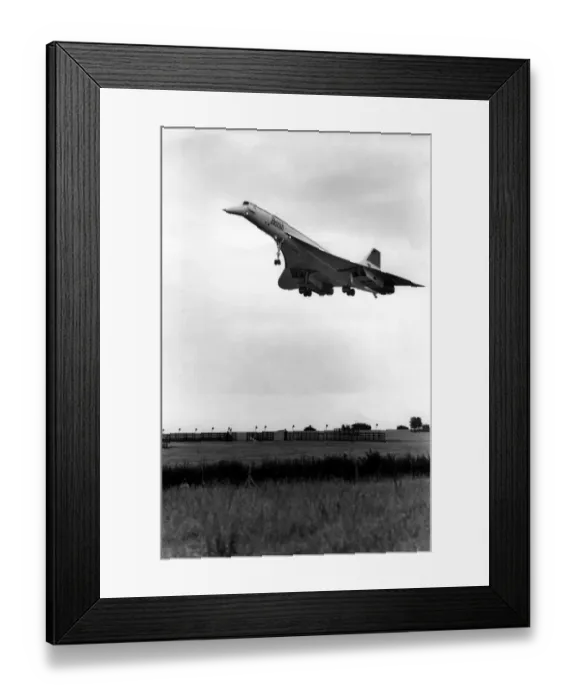 Framed Print : British Airways Concorde airliner / aircraft visits Newcastle Airport Framed Print : British Airways Concorde airliner / aircraft visits Newcastle Airport