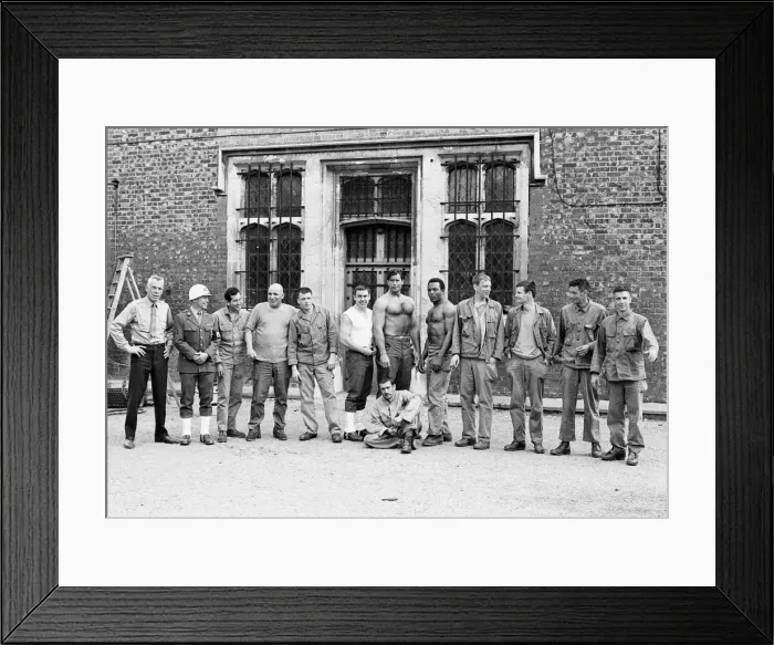 Framed Print : Filming of The Dirty Dozen'on location at the 13th Century Ashridge College Framed Print : Filming of The Dirty Dozen'on location at the 13th Century Ashridge College
