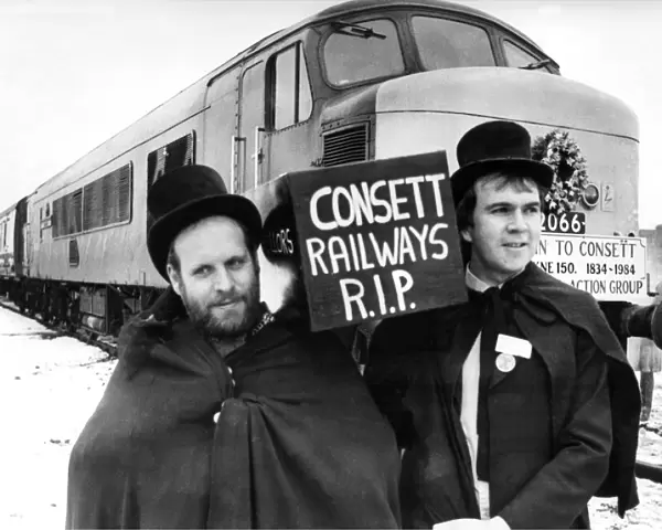 Hundreds of rail fans turned out to give the Consett-Newcastle rail service a farewell