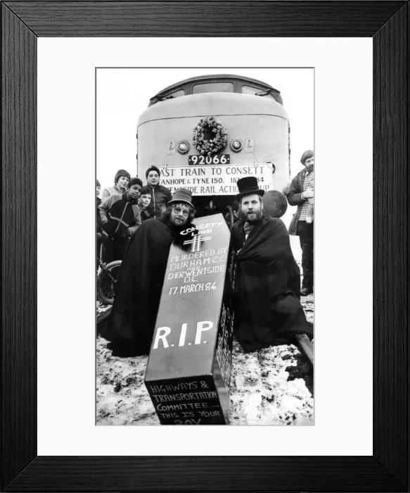 Framed Print : Hundreds of rail fans turned out to give the Consett-Newcastle rail service a farewell Framed Print : Hundreds of rail fans turned out to give the Consett-Newcastle rail service a farewell