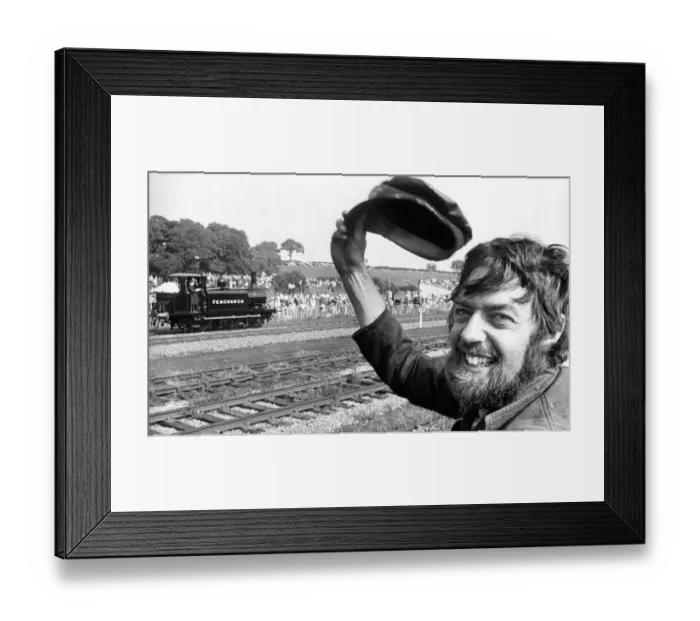 Framed Print : Dave Westcott of Derby throws his hat up in a salute to the little Sussex based Terrier Framed Print : Dave Westcott of Derby throws his hat up in a salute to the little Sussex based Terrier